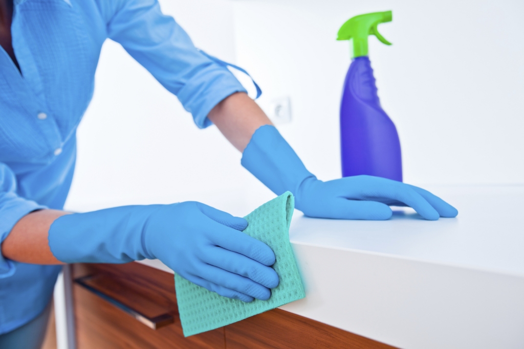 Reinigungstipp: So werden Armaturen in Bad und Küche wirklich sauber